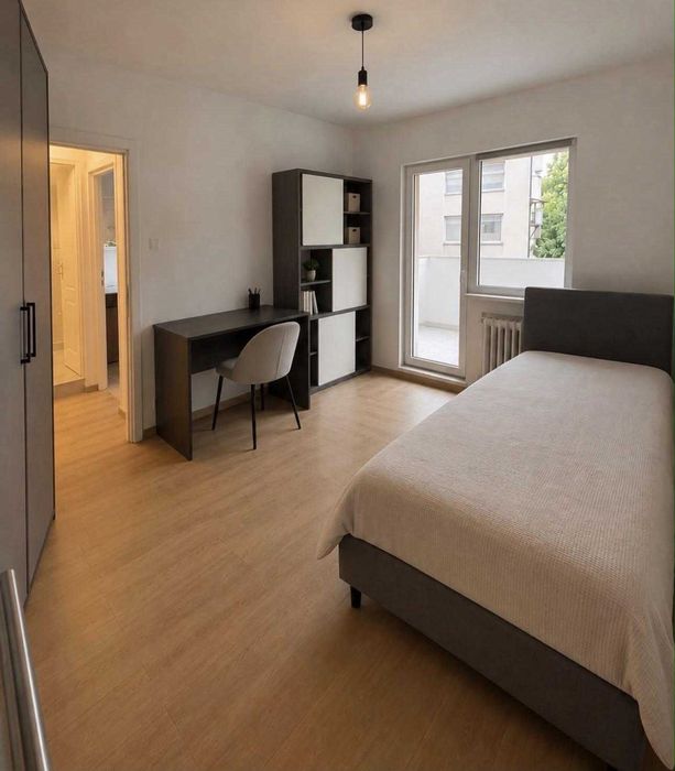 Proprietar inchiriez Apartament Plopilor 3 camere, 80 mp