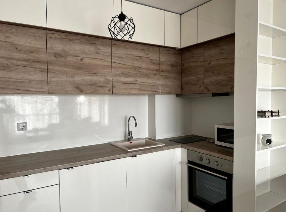 Двустаен апартамент в жк. Христо Смирненски