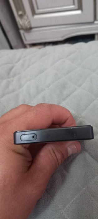 F 22 3/32 tali telefon sotiladi.