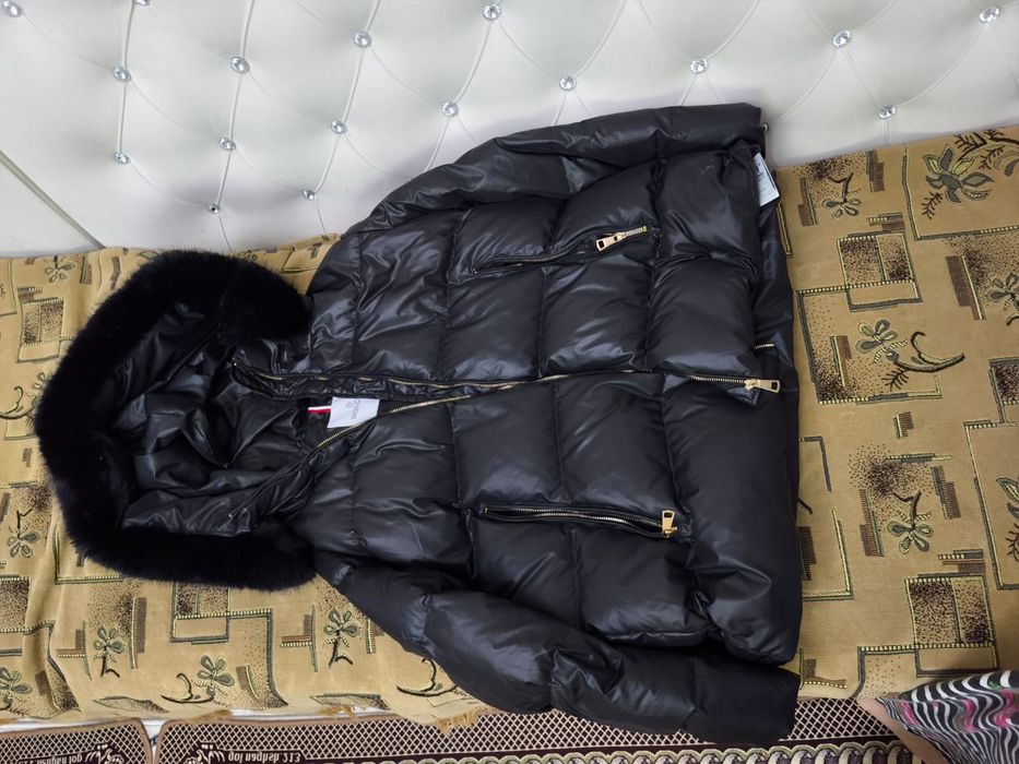 Зима тёплую и осень