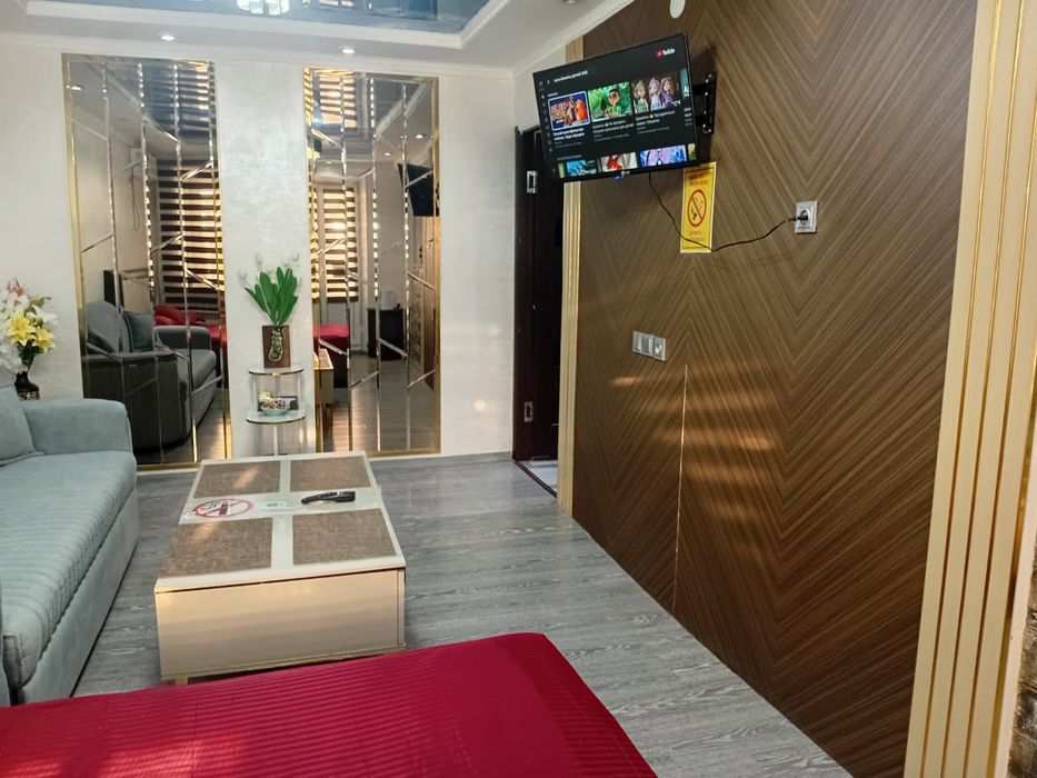 ВИП  2часа 6000,  ул.Чайковскии 3 - Универсам