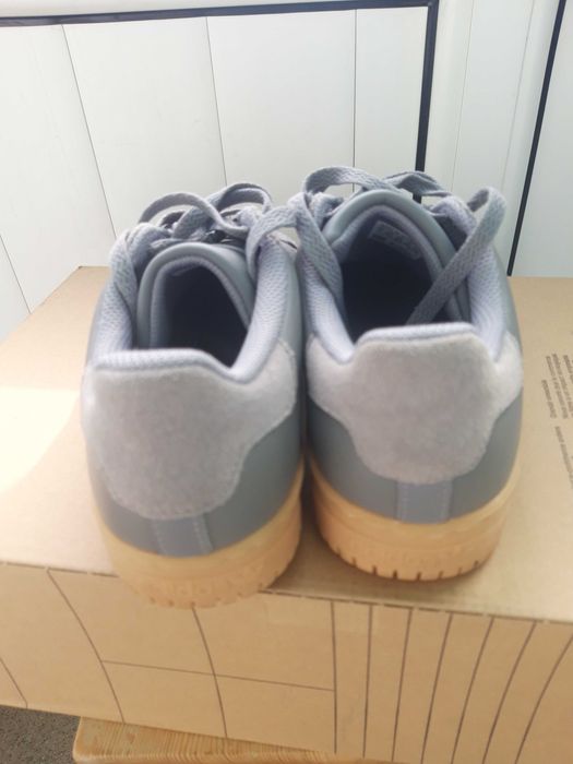 Кецове adidas чисто нови