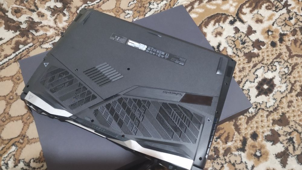 Продам обмен  Predator helios 500