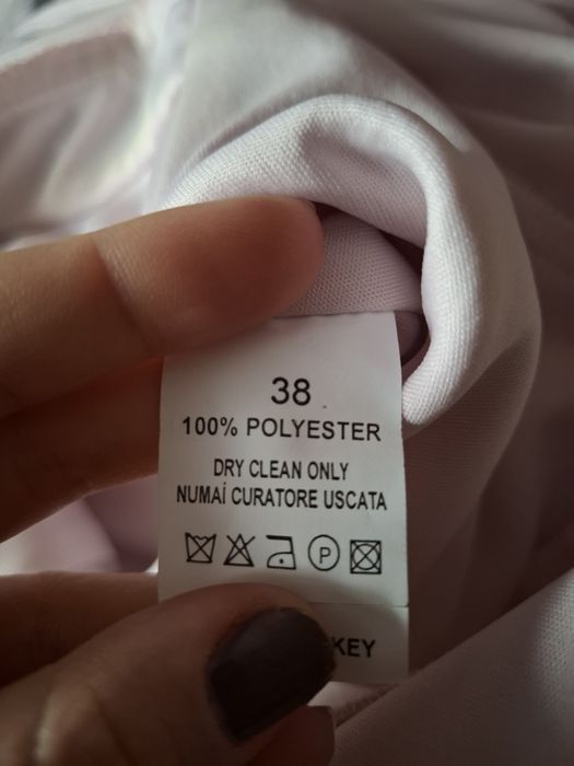 Rochie elegantă, scurtă, roz