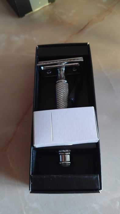 Vand aparat ras clasic "Safety Razor"