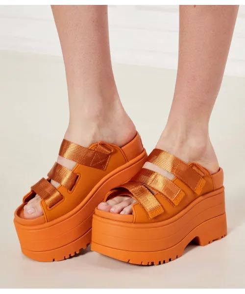 Оригинални сандали UGG в оранжев цвят, 37 р-р