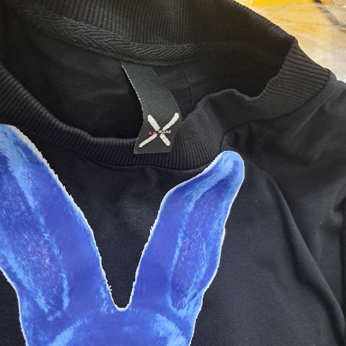 Майка черная унисекс, c синим принтом кролика, новая, L, Ле Фам