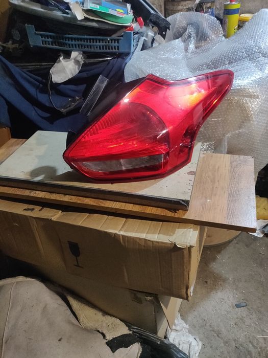 Заден стоп Led  Оригинален десен за Ford focus хечбек 2014г до 2018 г.