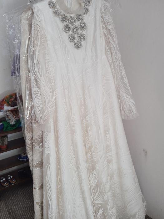 Assalomu akeykum kelin ko'ylaklar bor bolati yangi sotiladi