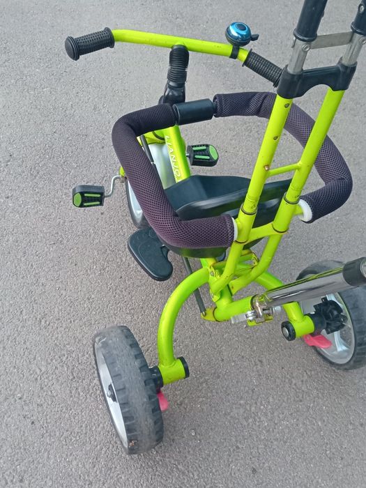 Продаётся трех колесный велосипед