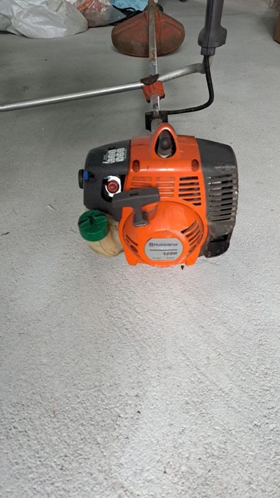 Motocoasa Husqvarna  128 R  1, 1 cp