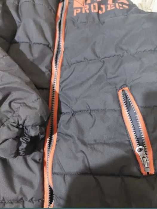 Geaca unisex 134 cu glugă