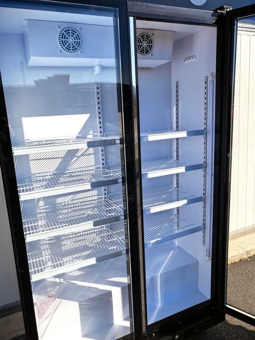 Хладилна витрина вертикална, 1000 литра SC-1000