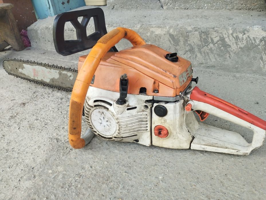 Продам Бензопилы