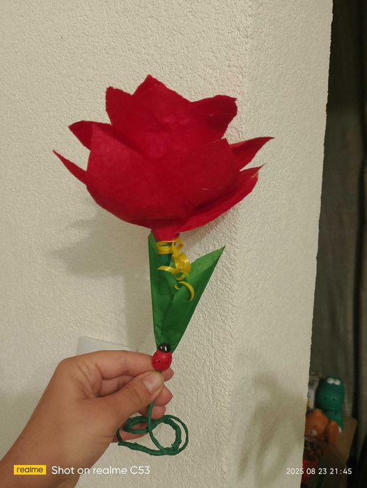 Ръчно изработени цветя по поръчка