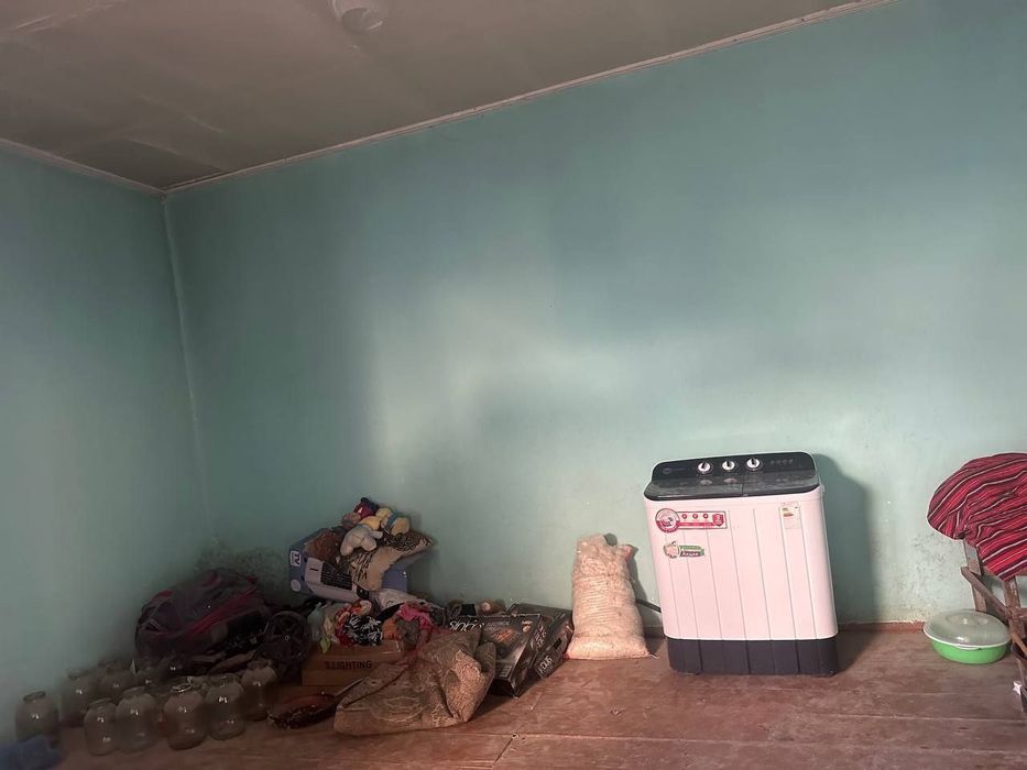 Ховли сотилади 3 хонали