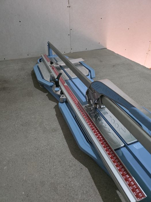 Vând mașină de tăiat Sigma 125cm