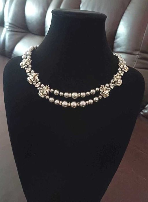 Ръчно изработено двуредно колие от сиви перли Сваровски