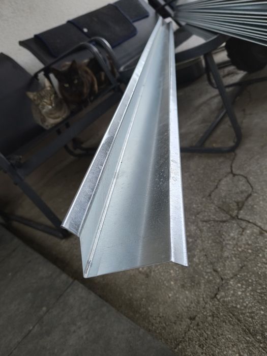 Vând parazapezi zinc