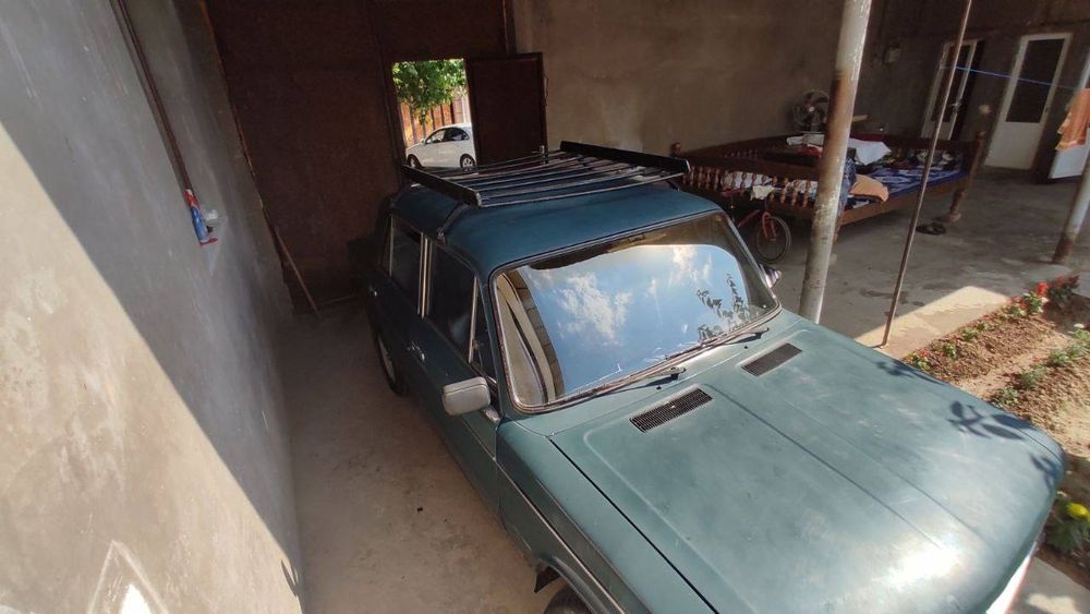 Lada 2106 srochna sotiladi