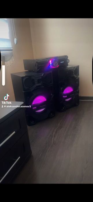 Panasonic max i jbl koloni