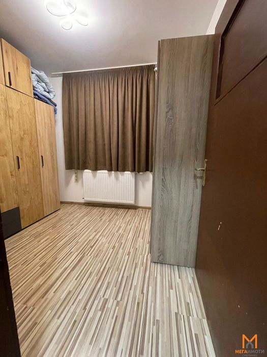 Етaж от къща + БАРБЕКЮ - Център град Севлиево