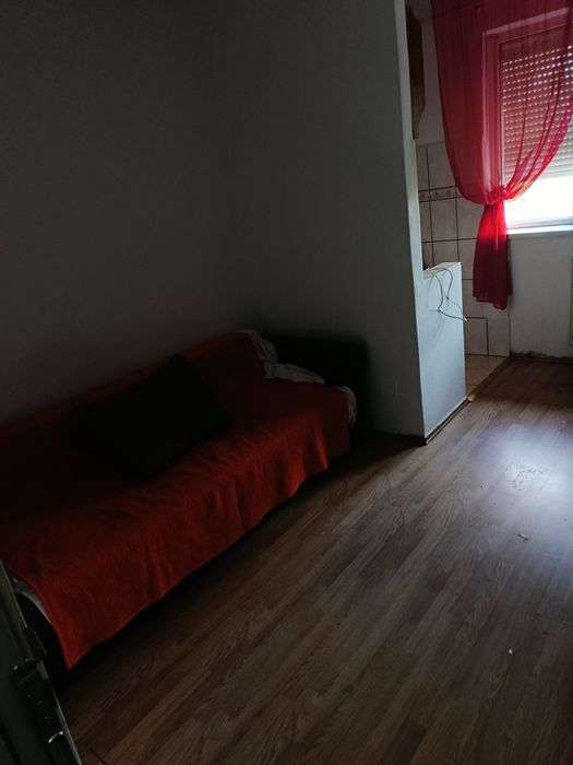 Garsonieră de închiriat