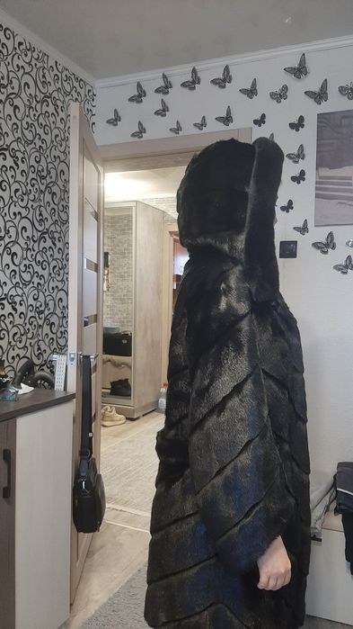 Продам шубу не дорого.