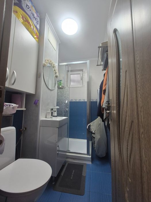 Vand apartament 3 camere