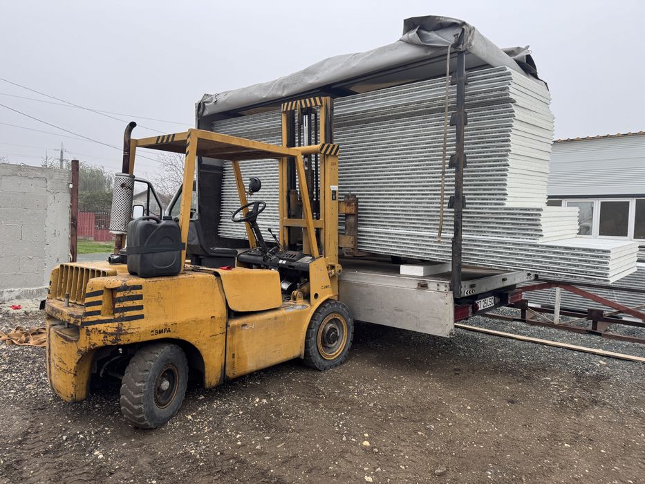 Panouri sandwich hale magazii garaje