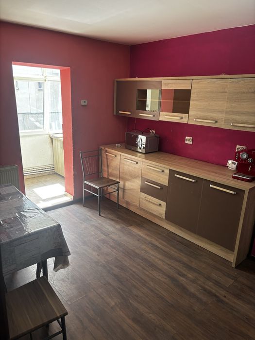 Apartament cu 3 camere