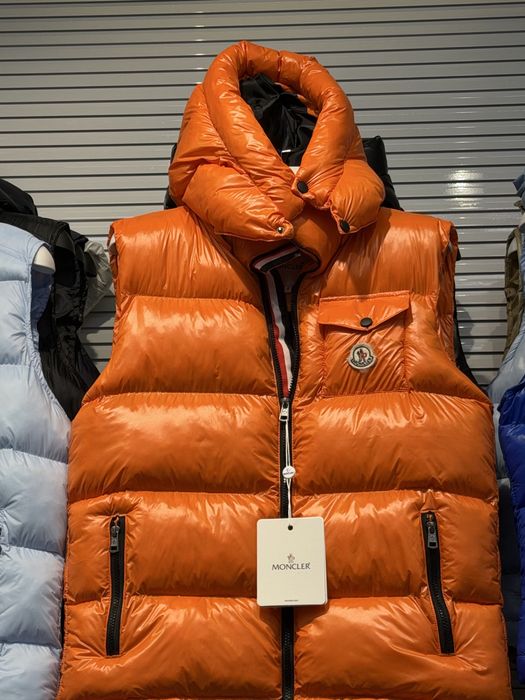 Veste Barbati  marimi sisponibile   L XL  XXL M O N CLE R