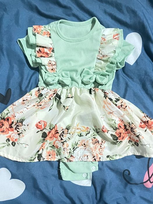 Детские вещи на девочку 9-12 мес