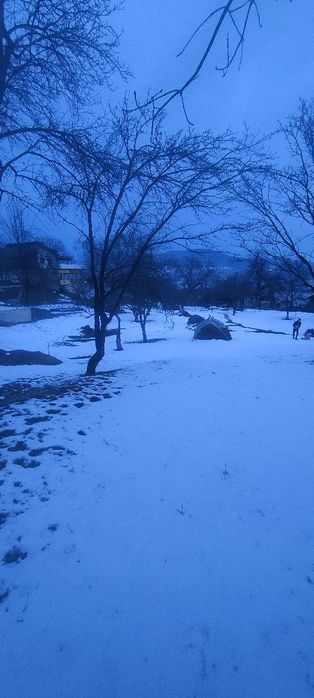 Vând teren intravilan