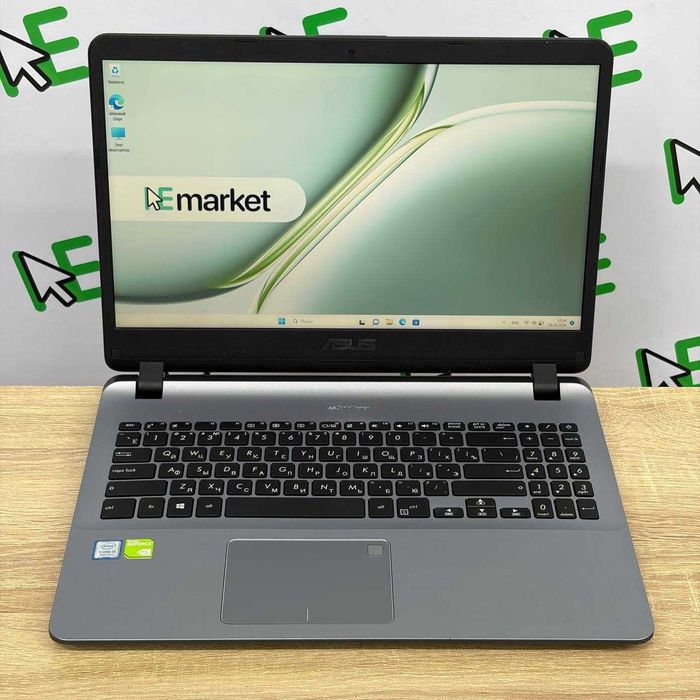 ASUS VivoBook 15 /Intel Core i5-8250U/8 GB / SSD 120 GB / NVIDIA MX130