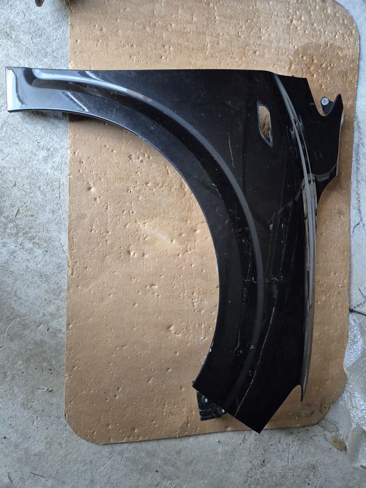 Aripa dreapta Dacia Logan 3