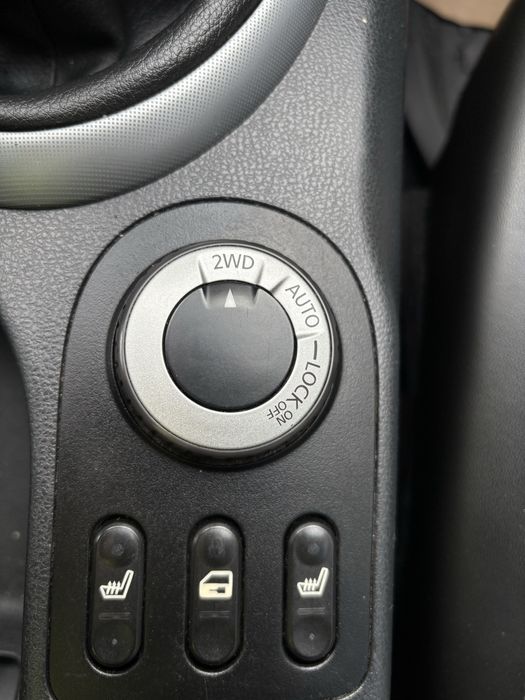 Nissan Qashqai 2.0 dCi 150CP 2WD/4x4/Lock Revizii Facute