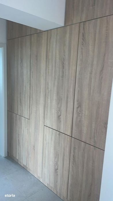 Lumina naturală pe tot parcursul zilei .