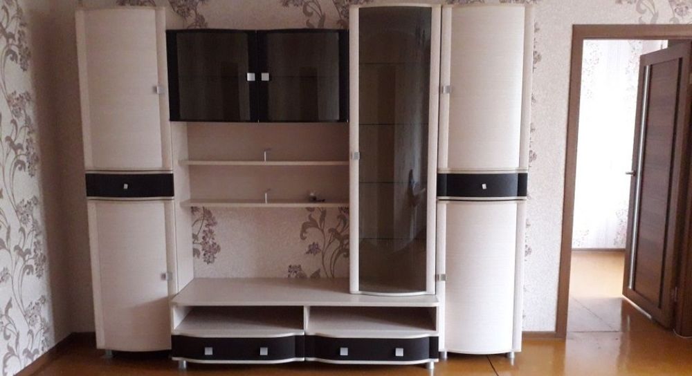 Продам стенку для зала