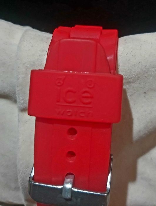 Ceas ICE Watch - Vibrant, Roșu & Alb (Perfect Funcțional)