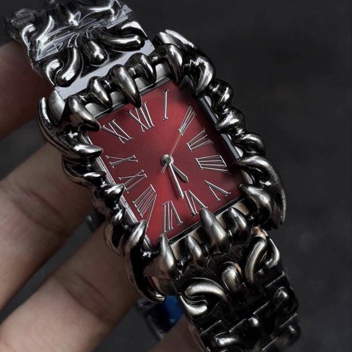 Кварцевые часы Gothic