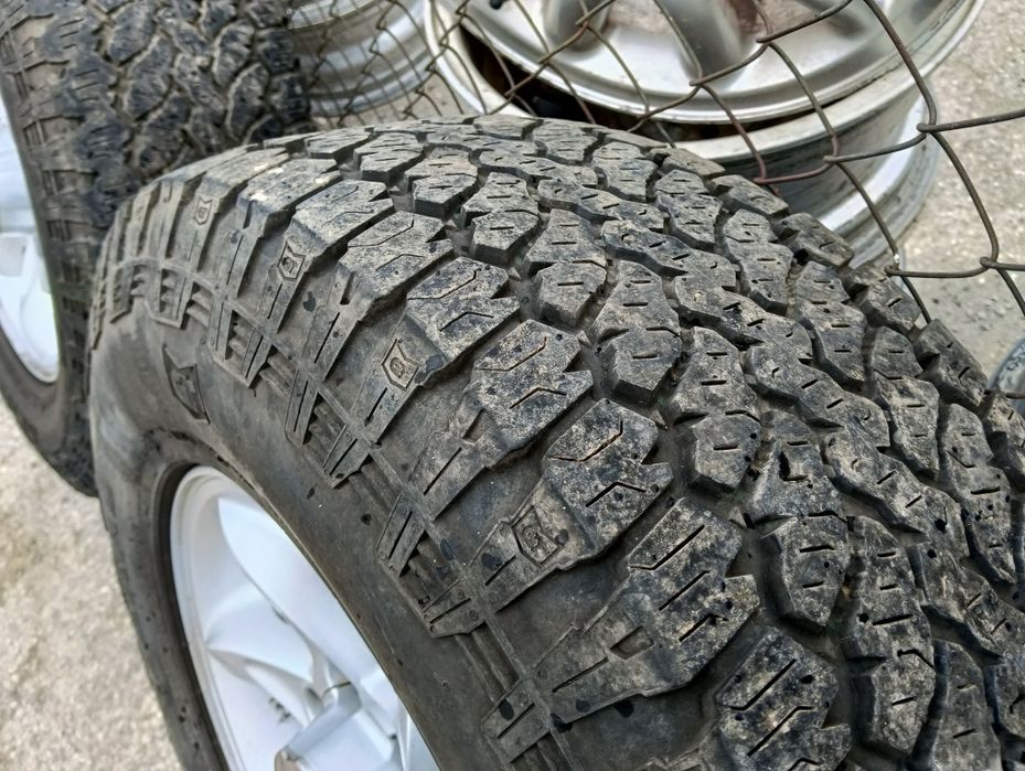 16" джанти Hyundai Terracan 6x139.7 + гуми 245/70R16 Grabber AT3 джип