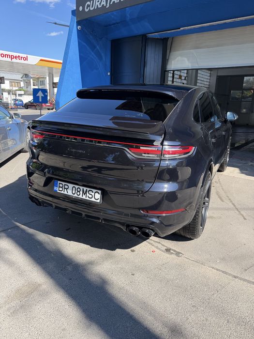 PORSCHE Cayenne Coupe 2020