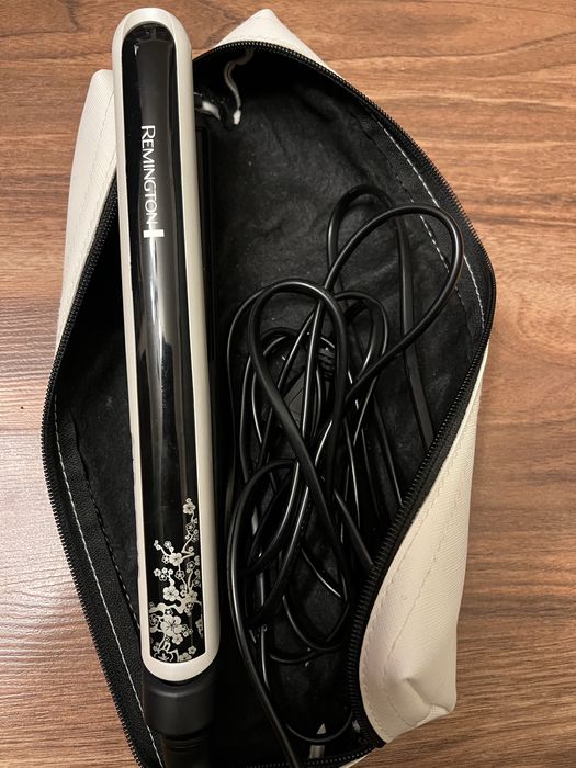 Placa de indreptat parul Remington, model S9500