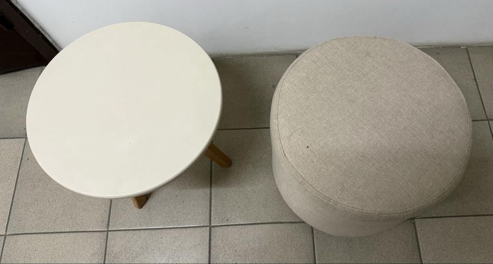 Продается столик с пуфиком