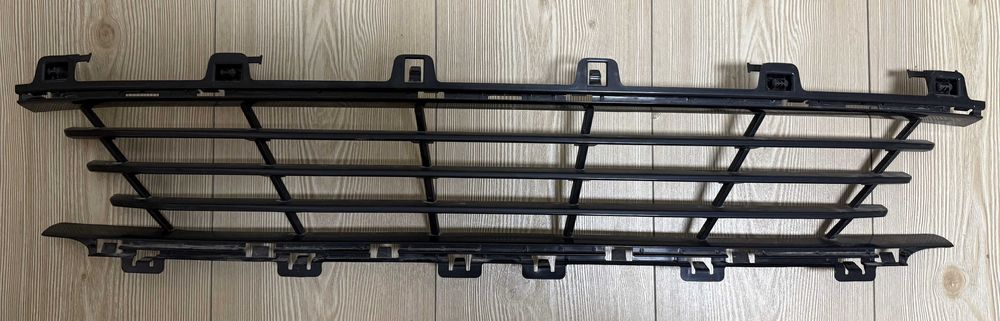 Grilă inferioară bară față BMW Seria 3 G20 2018-2023 51117464258