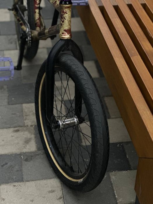 продам трюковой велосипед