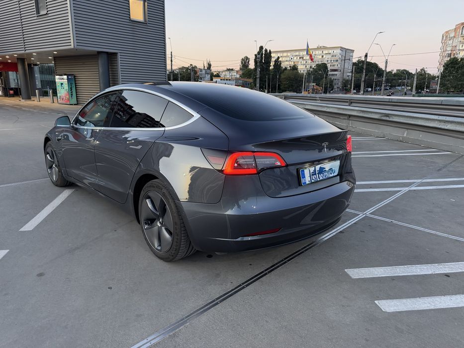 Tesla Model 3 Dual Motor Long Range
