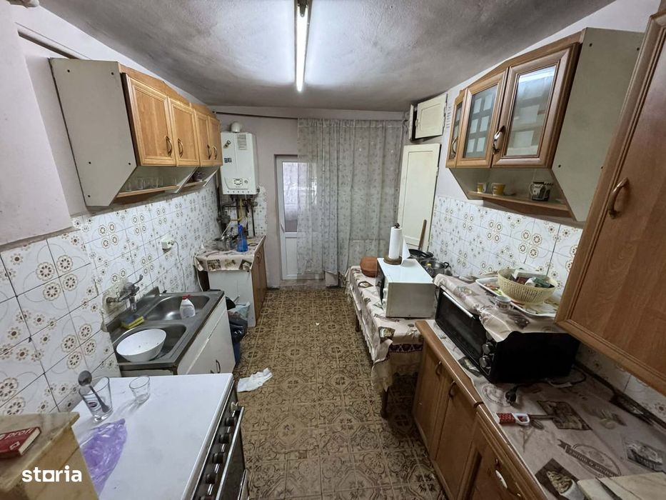 Apartament 2 camere , balcon , Cart. Micro 16