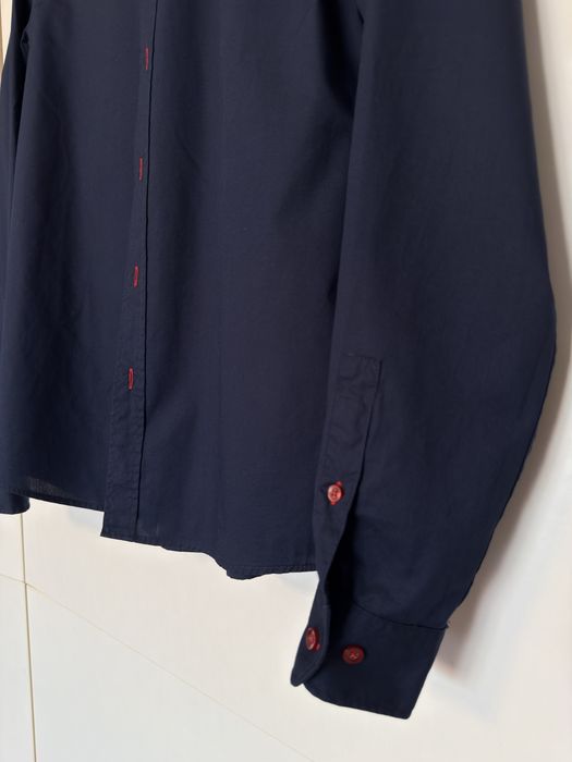 Camasa blaumarin cu nasturi rosii